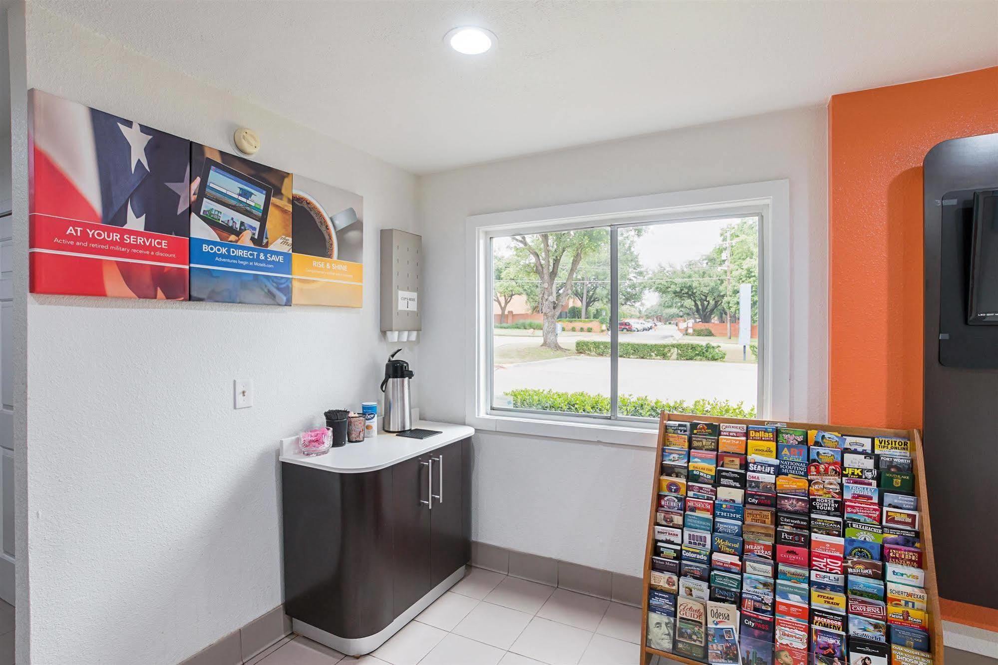 6-grand Prairie, Tx - Near Six Flags Drive 2*